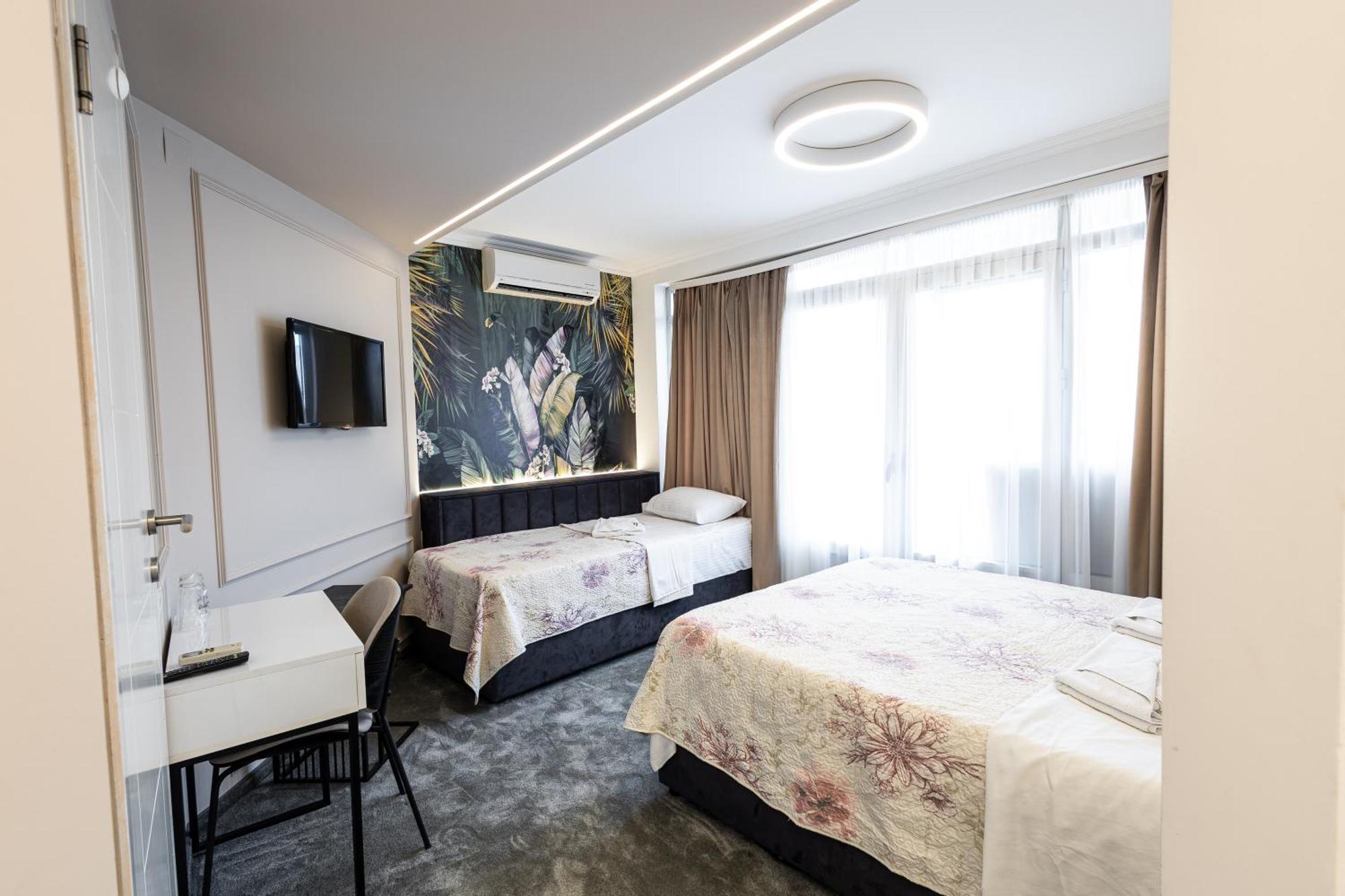 Garni Hotel Lotos Ni Buitenkant foto