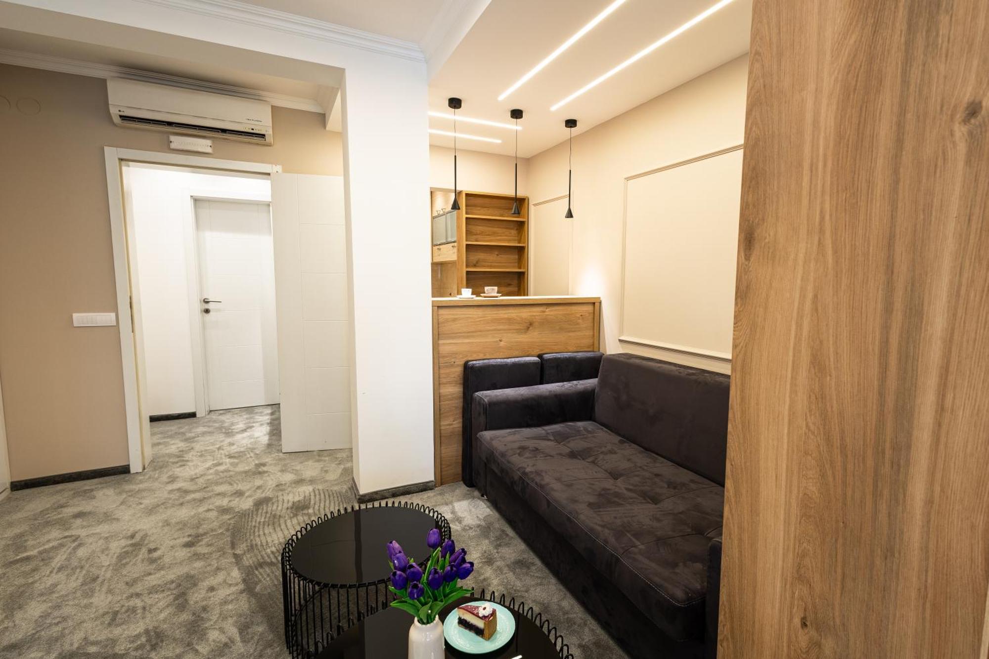 Garni Hotel Lotos Ni Buitenkant foto