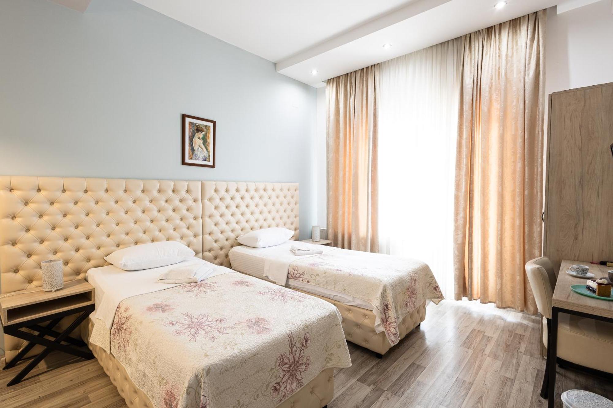Garni Hotel Lotos Ni Buitenkant foto